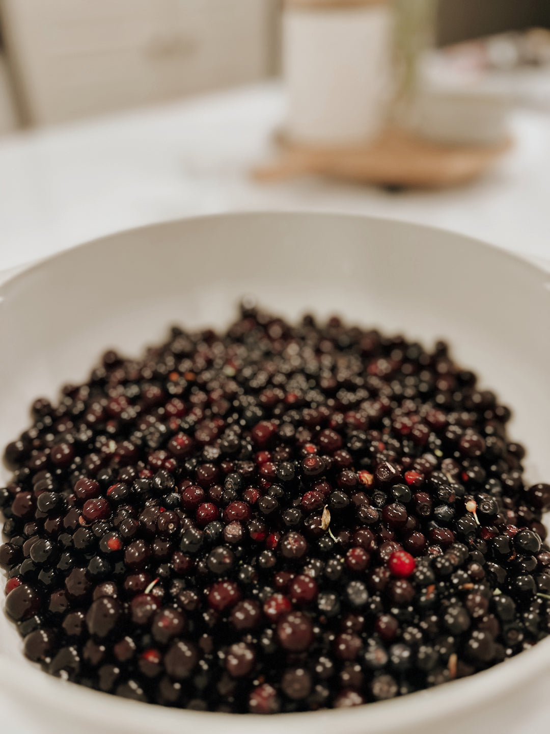 Old-fashioned Peach Huckleberry Crisp