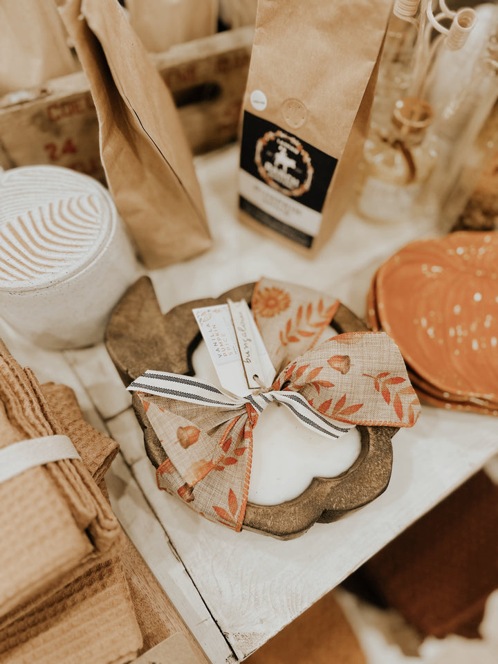 Fall Pumpkin Dough Bowl Candle Pouring Workshop